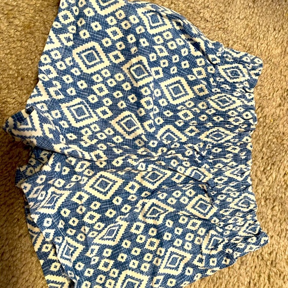 Little Girl’s Shorts and Jean - Picture 8 of 14